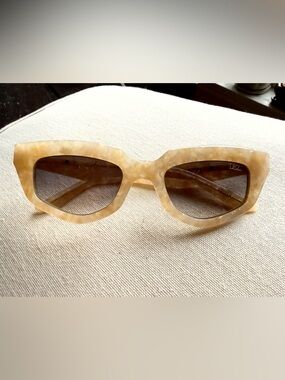 Dezi On Read Cat Eye Sunglasses